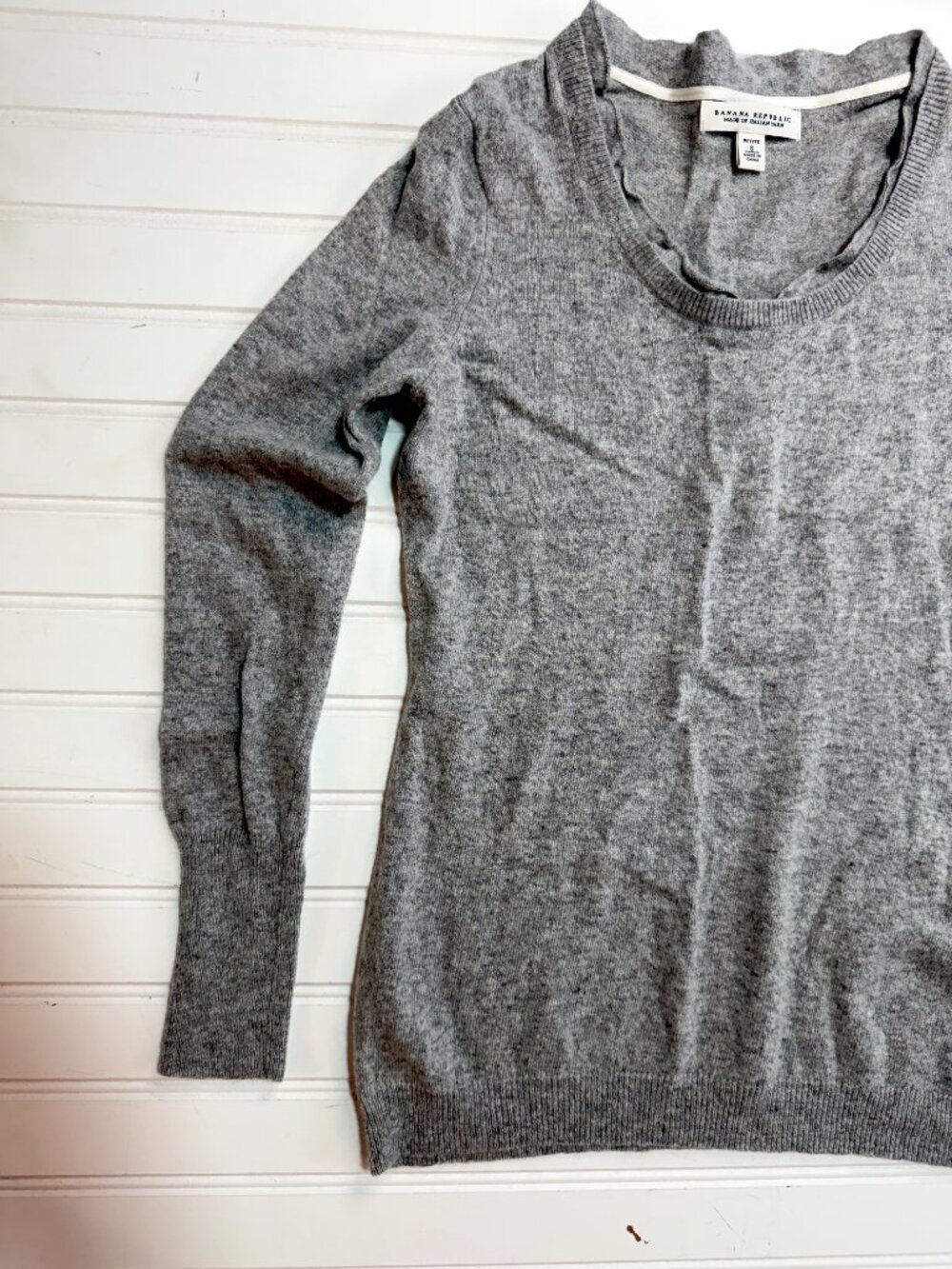 Banana Republic Cashmere Italian Yarn Sweater Ruffle Scoop Neck Petite Small - Picture 3 of 7